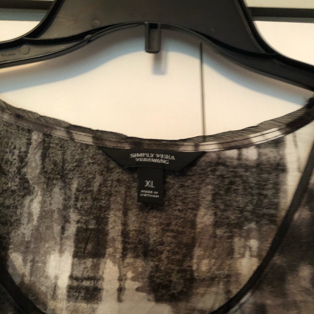 Blouse - Picture 2 of 2